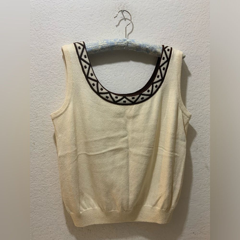 St. John Knit Shell (Cream) Black Detail At Neckline Size L